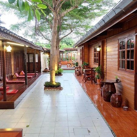 Binlar Guesthouse พระนครศรีอยุธยา ภายนอก รูปภาพ