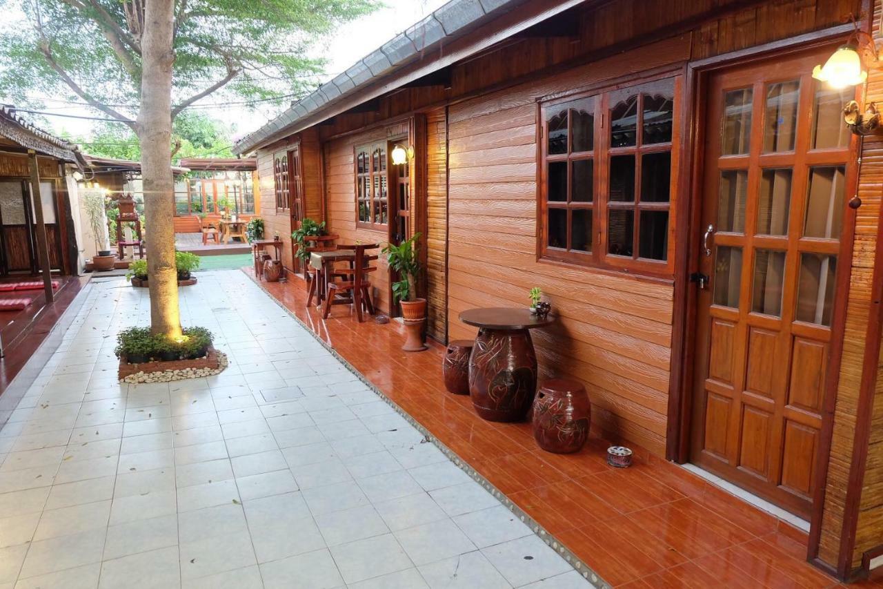 Binlar Guesthouse พระนครศรีอยุธยา ภายนอก รูปภาพ
